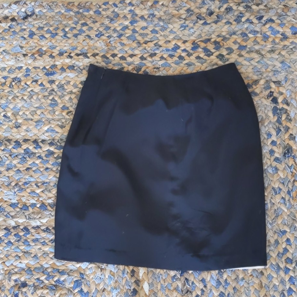 Skirts - Picture 2 of 2